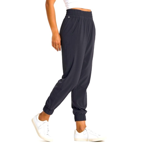 Vuori Pants - VUORI💎Unworn💎The Villa Jogger✨Black✨Size extra small